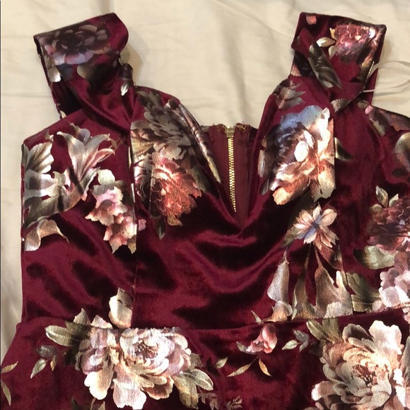 Velvet floral maroon dress - Picture 2 of 4